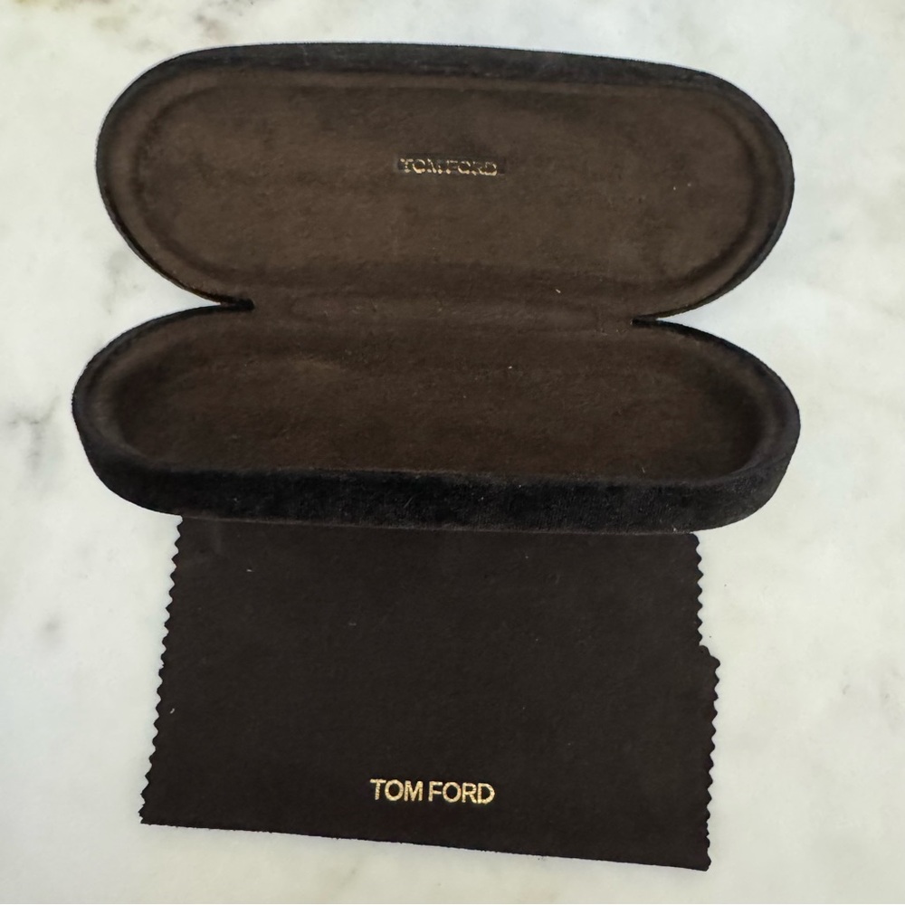 Like 🆕 Tom Ford black velvet eyeglasses case